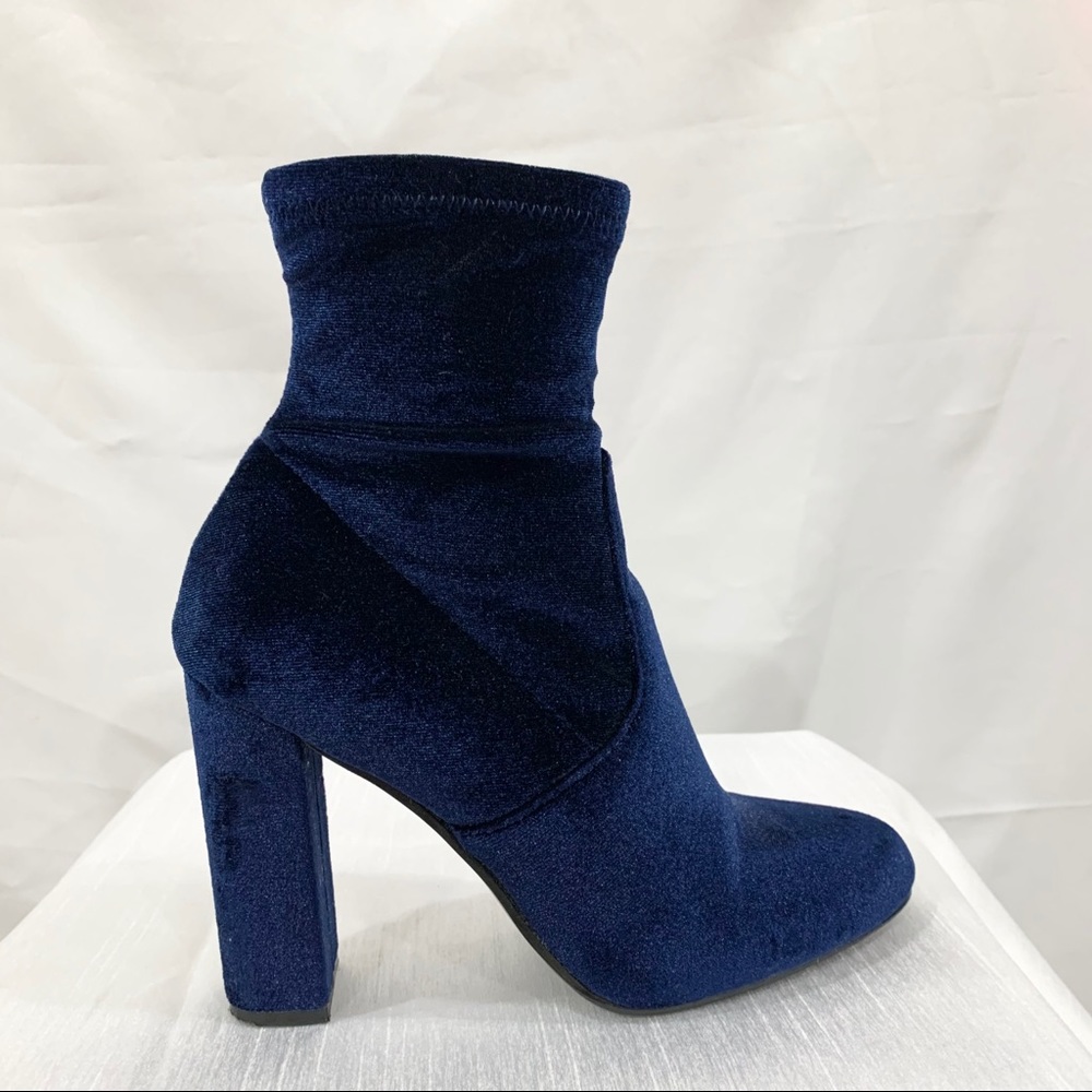 STEVE MADDEN Blue Velvet Sock Booties - Picture 4 of 8